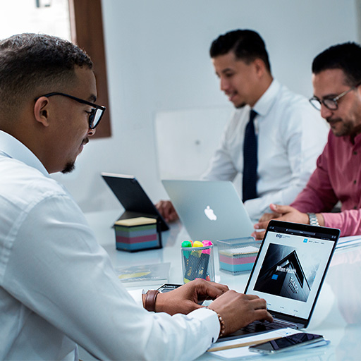 عن صيدليات العائلة الطبية 14 New